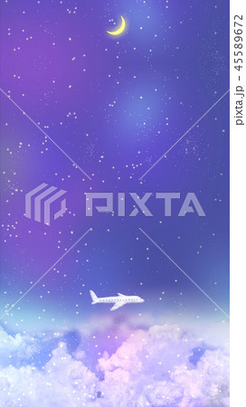 満天の星空に浮かぶ雲と新月、飛行機の形をした雲 45589672
