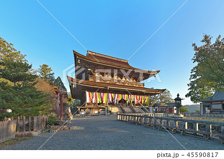 【金峯山寺 (高解像度版)】 奈良県吉野郡吉野町吉野山 45590817