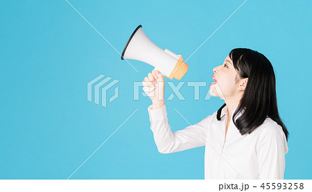 女性・拡声器 45593258