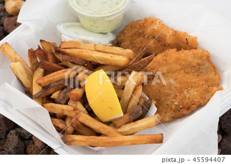 英国式フィッシュアンドチップスTraditional British fish & Tips 英国式フィッシュアンドチップスTraditional British fish & Tips 45594407