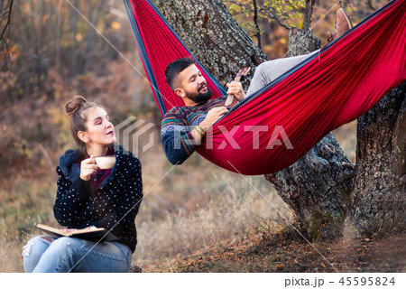 Couple having fun on picnic 45595824