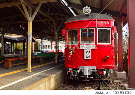 旧名鉄谷汲線旧谷汲駅構内のモ755 旧名鉄谷汲線旧谷汲駅構内のモ755 45595850