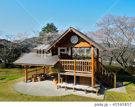 休憩所（愛媛県西予市野村町愛宕山公園内） 45595857