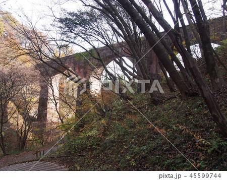 めがね橋 碓氷第三橋梁(群馬県安中市松井田町坂本) めがね橋 碓氷第三橋梁(群馬県安中市松井田町坂本) 45599744