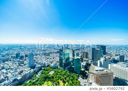 skyline aerial view of shinjuku in Tokyo, Japan skyline aerial view of shinjuku in Tokyo, Japan 45602792