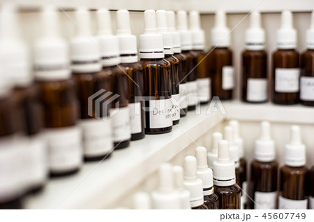 Perfumery Lab fragrance bubbles with aroma oils Perfumery Lab fragrance bubbles with aroma oils 45607749