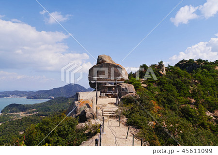 【小豆島】重ね岩・重岩（小瀬石鎚神社） 45611099