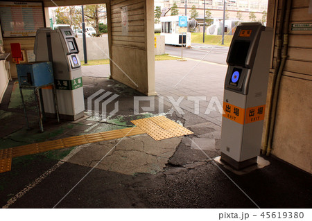 鶴見線新芝浦駅の改札口(2) 鶴見線新芝浦駅の改札口(2) 45619380