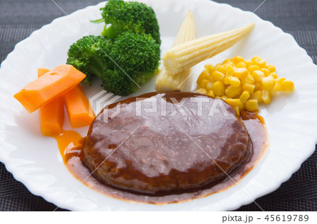 デミグラスハンバーグ 45619789