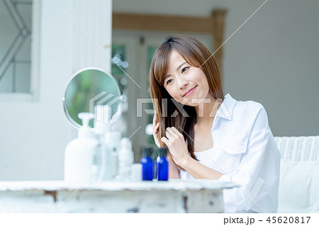 若い女性、ポートレート、ビューティーイメージ 若い女性、ポートレート、ビューティーイメージ 45620817