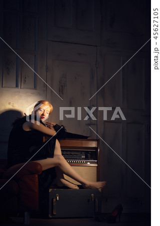 Actress in action. Rehearsal before performance 45627105