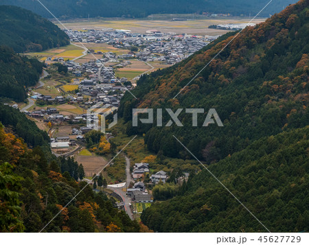紅葉の石龕寺（せきがんじ）鐘つき堂からの景色 45627729