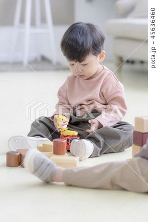 子供 赤ちゃん 韓国人の写真素材