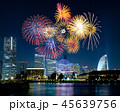 横浜みなとみらいの夜景と花火 45639756