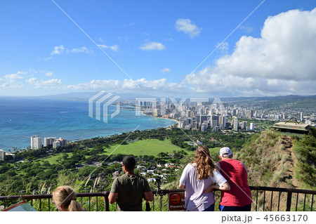 ダイアモンドヘッド頂上展望台からのワイキキビーチ ダイアモンドヘッド頂上展望台からのワイキキビーチ 45663170