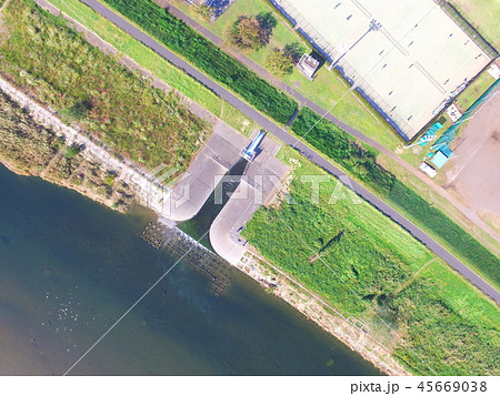 多摩川の「樋門」〜ドローンで空撮（東京都立川市錦町5丁目） 45669038