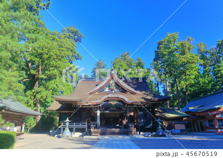 晴天下の香取神宮 拝殿 晴天下の香取神宮 拝殿 45670519