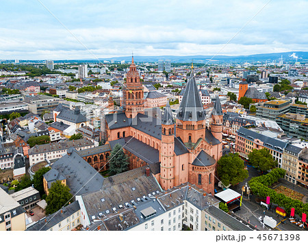 Mainz cathedral aerial view, Germany 45671398