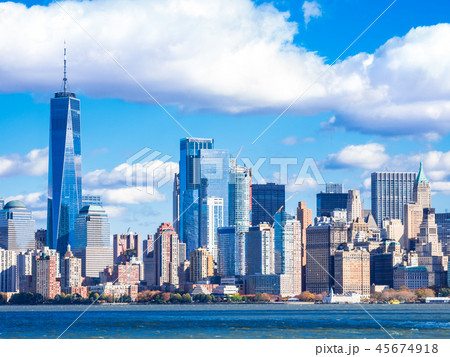 ニューヨーク　マンハッタンの摩天楼 45674918