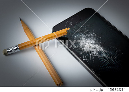 いじめ　イジメ　いじめイメージ 45681354