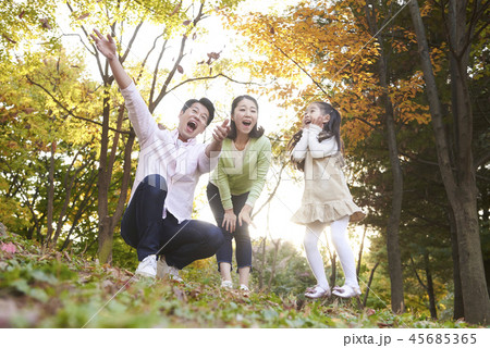 20代 3 ３ 45685365