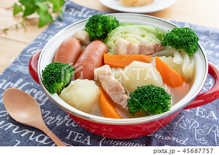 ポトフ　野菜のスープ 45687757