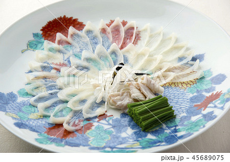 ふぐ刺し 45689075