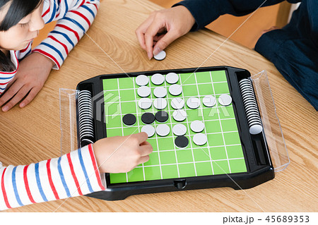 オセロゲーム 45689353