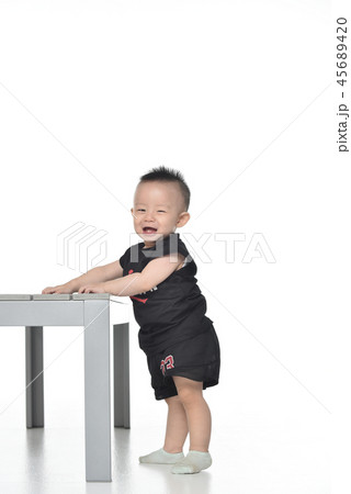 笑顔 微笑 微笑み 45689420
