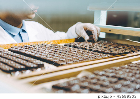 chocolate candy making 45699505