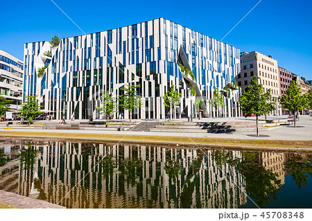 Apple Store in Dusseldorf, Germany 45708348