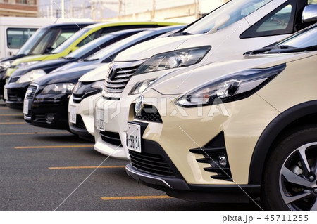 駐車場　車イメージ　ビジネスイメージ 45711255