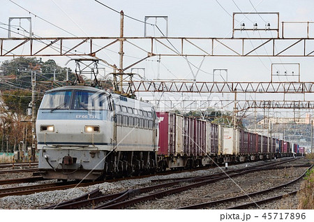 朝のEF66 45717896