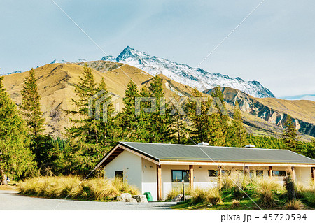 Alpine hut on Hooker Valley Track in Mount Cook Alpine hut on Hooker Valley Track in Mount Cook 45720594