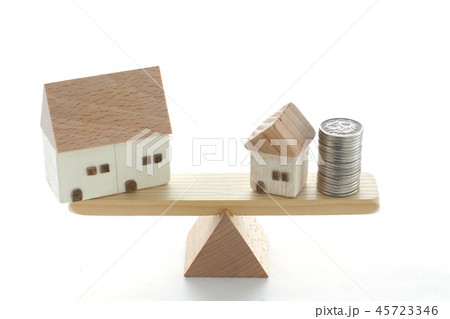 模型とシーソーを使った住宅事情の比較 45723346