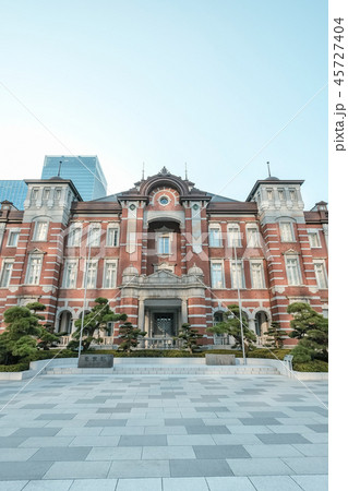 東京駅 （早朝） 45727404