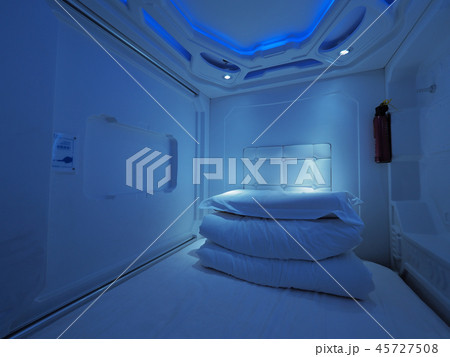 宇宙船のようなカプセルホテル 中国・昆明空港 / capsule hotel at Kunming 宇宙船のようなカプセルホテル 中国・昆明空港 / capsule hotel at Kunming 45727508