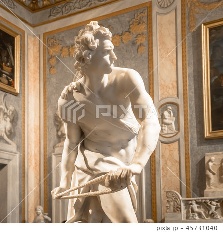 Bernini Statue 45731040