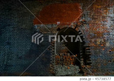 レンガとトンネル(北陸本線旧線跡) 45738577