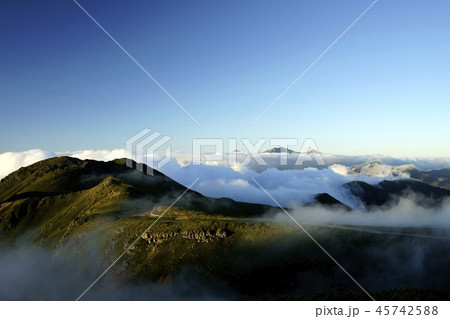 秋の乗鞍 魔王岳からの眺望（撮影地：乗鞍、魔王岳） 45742588