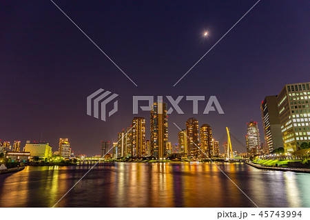 東京・月夜の佃リバーシティ 45743994