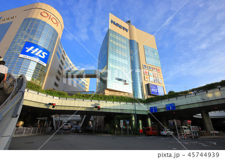 神奈川県川崎市武蔵溝ノ口駅前より高津区溝口1丁目を見る 45744939