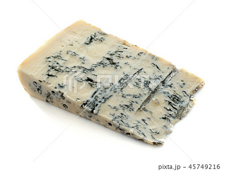 slice of gorgonzola cheese 45749216