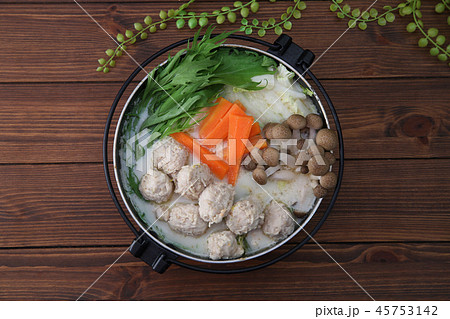 鶏団子鍋 45753142