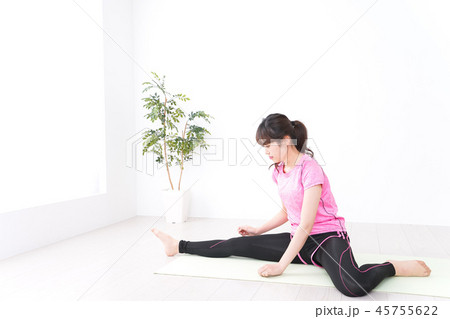 ヨガ・スポーツ・ジム 45755622