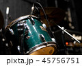 ライブハウスのドラム 45756751