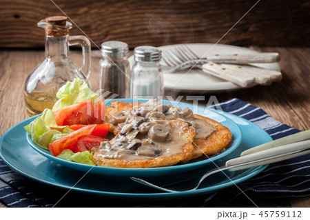 Crispy fried homemade potato pancakes Crispy fried homemade potato pancakes 45759112