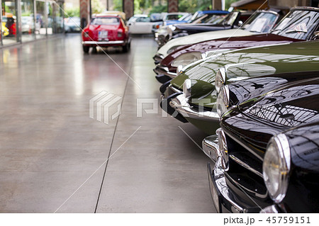Close-up of headlights of luxurious vintage vehicle 45759151