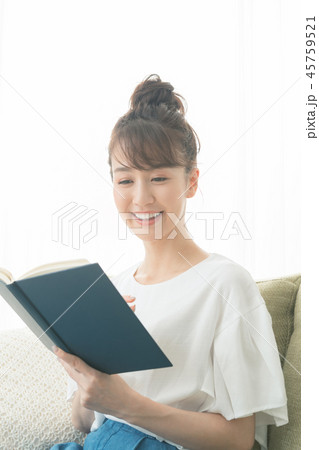 young woman young woman 45759521