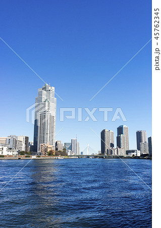 勝鬨橋から望む隅田川の風景 45762345